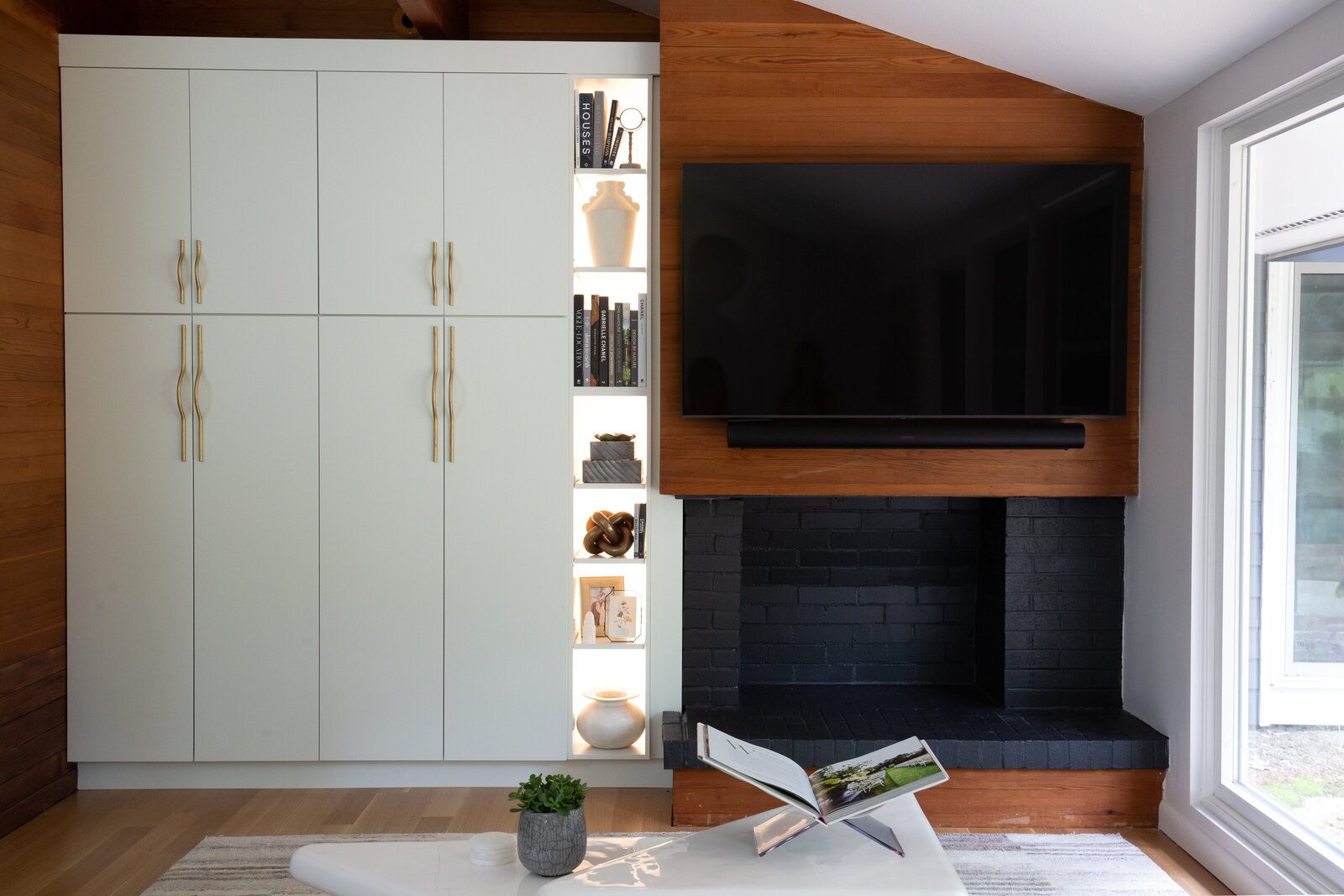 Interior photograph by LightPop Studio